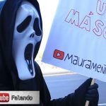 Homem se fantasia de morte para pedir que pessoas usem máscaras em Umuarama