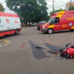 Colisão entre carro e moto deixa jovem gravemente ferido em Umuarama