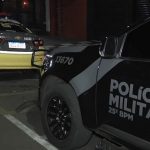 Motorista em fuga da PM provoca acidente no centro de Umuarama